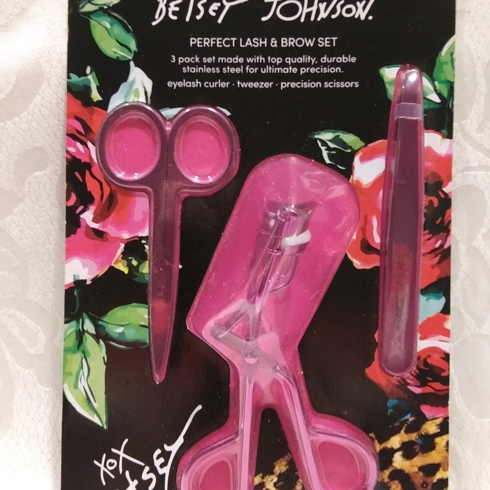 Betsey Johnson Perfect Lash & Brow Set